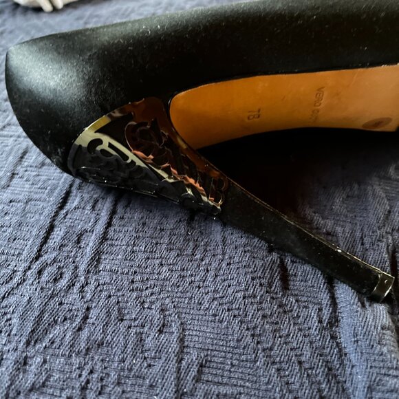 BCBG Black Satin shoes with Metal accent - Picture 5 of 6